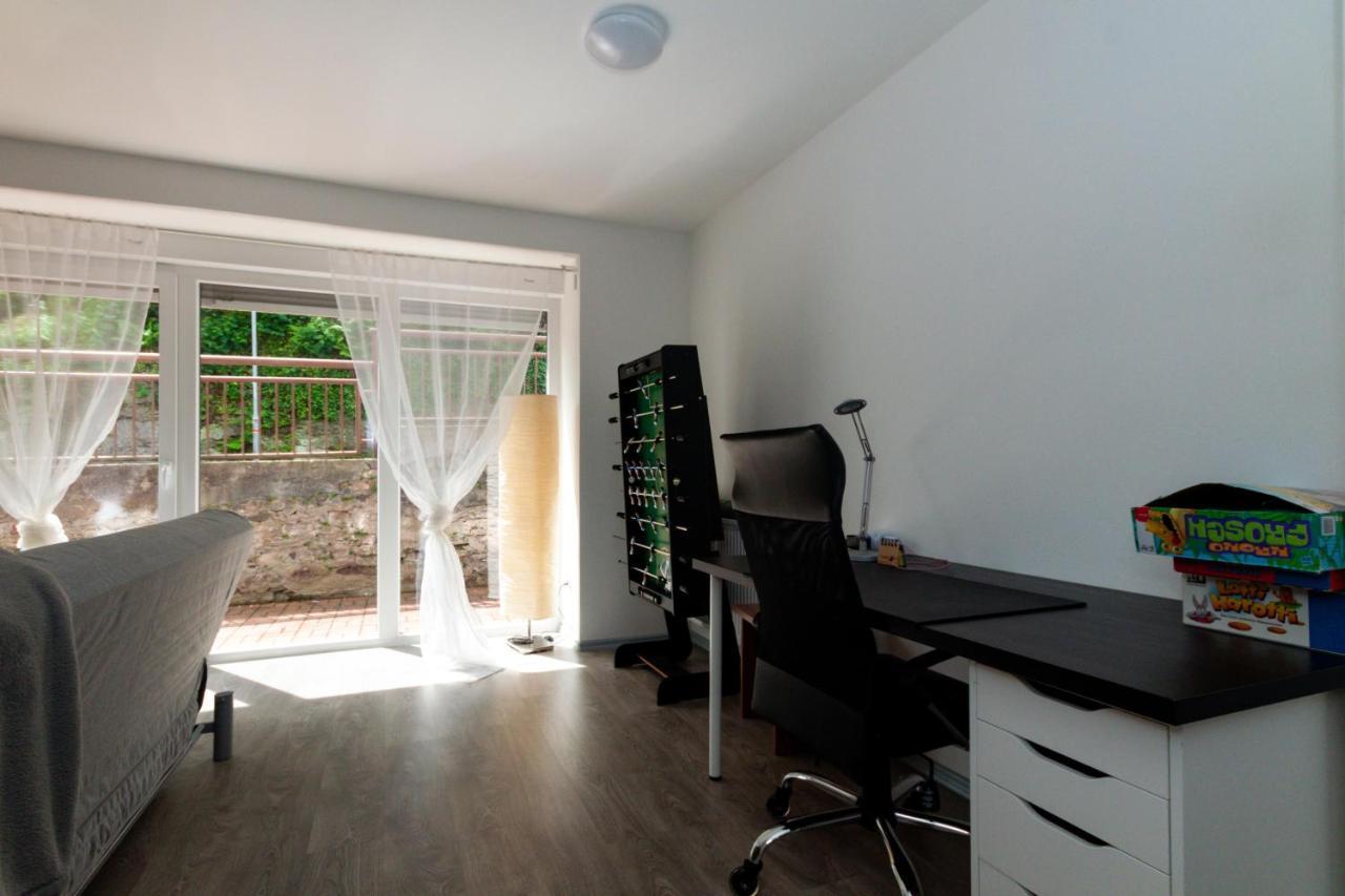Ferienwohnung Zschopau Fuer Sie Vollausgestattet Mit Boxspringbett Netflix Uvm Bagian luar foto